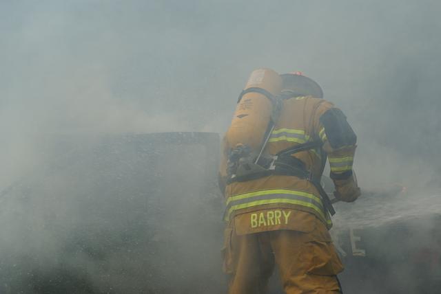 Craig Barry pry's door, vehicle fire training, Keeseville NY 8/21/2010